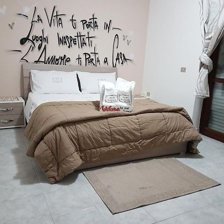 B&B La dolce notte Santa Maria Capua Vetere Extérieur photo